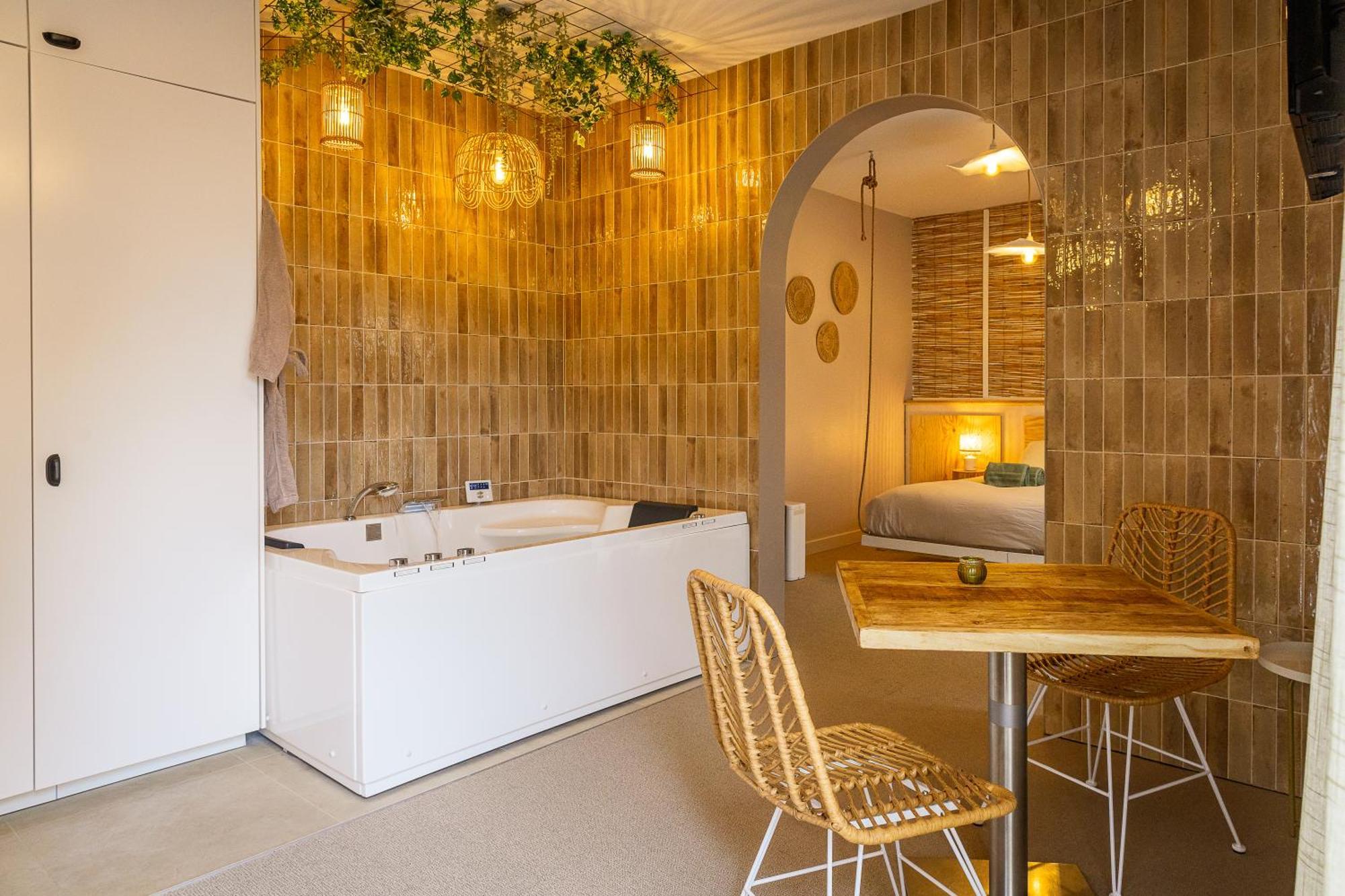 Love Room Suite Bali - Auray En Bretagne Brech Kültér fotó